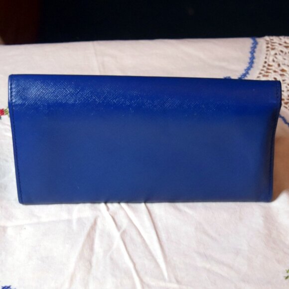 Salvatore Ferragamo Gancini Continental Wallet – Zaffiro Viola Blue - Picture 4 of 10